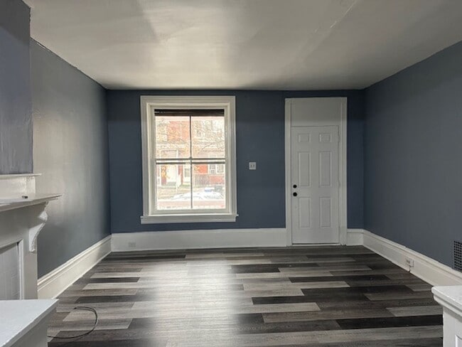 Building Photo - 539 Curtin St