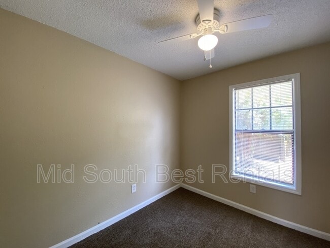 Foto del edificio - 4790 Allrand Rd