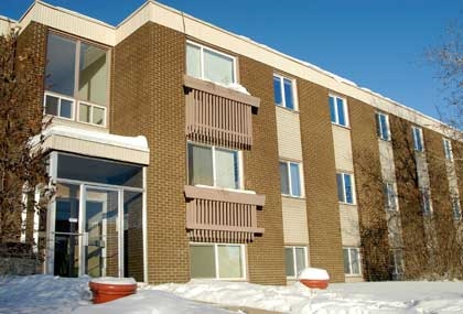 Primary Photo - Lunar Apartments