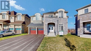 Building Photo - 16 Slater Cres