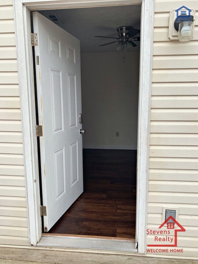 Building Photo - 275 Dogwood Pointe Dr