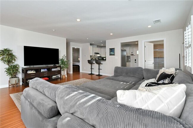 Foto del edificio - 4133 Irving Pl