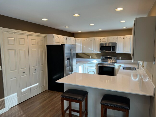 Building Photo - 2080 Glasser Pl
