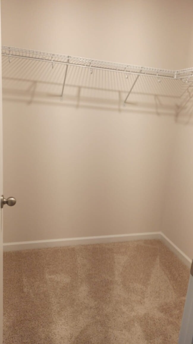 Foto del edificio - 4016 Dillingham Ct