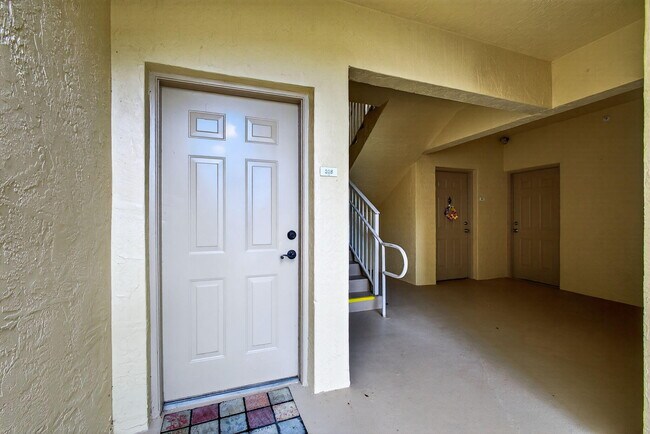 Foto del edificio - 2040 Greenview Shores Blvd