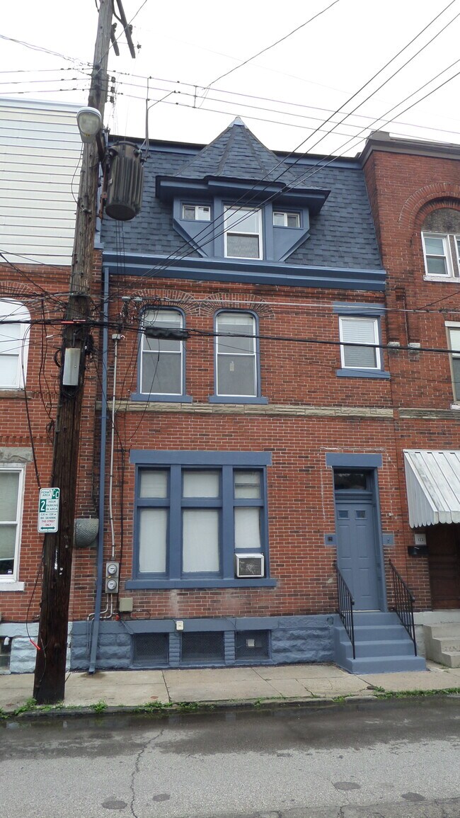 Building Photo - 121 S 16th St