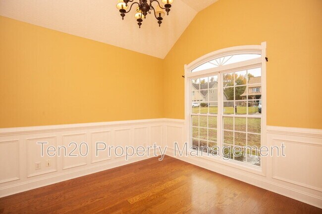 Foto del edificio - 182 Lee Rd 2180