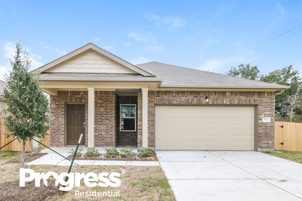 Primary Photo - 7827 Royalwood Dr