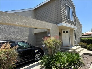 Building Photo - 339 Deerfield Ave