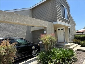 Building Photo - 339 Deerfield Ave