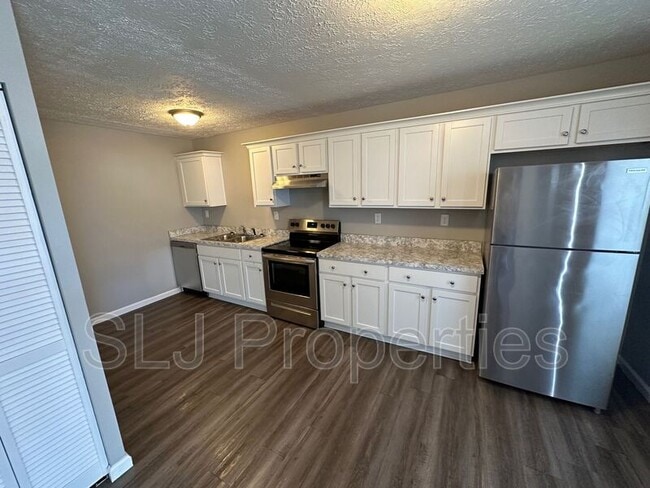 Building Photo - 218 Watt St