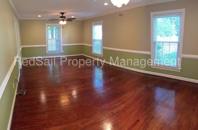 Foto del edificio - 207 Wendwood Dr