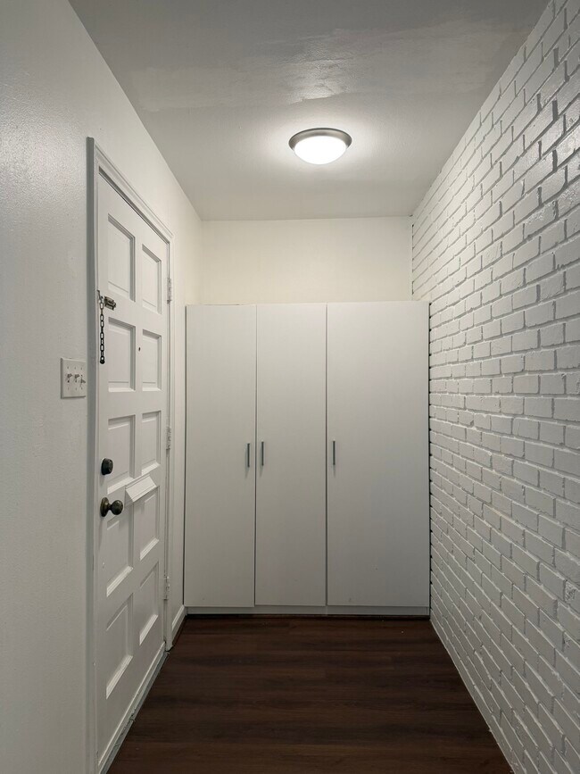 Foto del edificio - 12925 Trail Hollow Dr