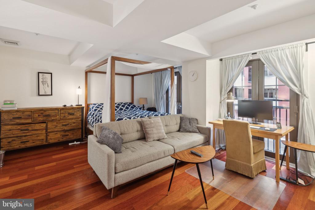 Foto principal - 219-29 S 18th St
