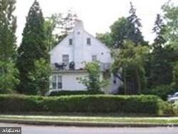 Building Photo - 100 S Valley Rd