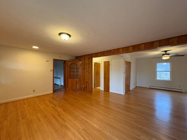 Foto del edificio - Solid Brick Rancher in Greencastle