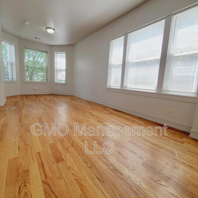 Foto del edificio - 4048 W Lexington St