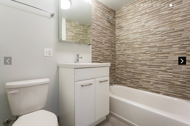 Foto del edificio - 6805 N Sheridan Rd