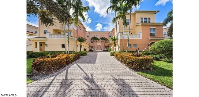 Building Photo - 580 Avellino Isles Cir