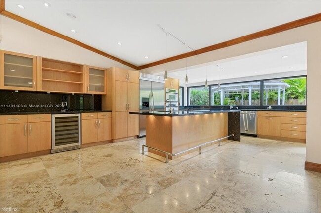 Building Photo - 4 br, 2 bath House - 8035 SW 89th Ct