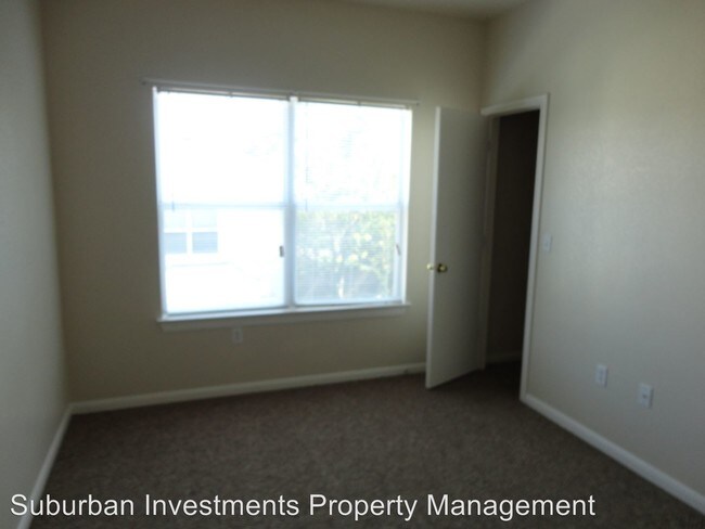 Building Photo - 1808 Perez St