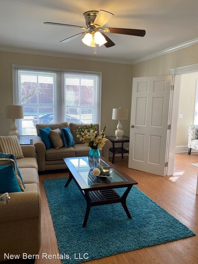 Foto del edificio - 3 br, 2.5 bath House - 404 Avenue B