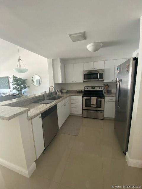 Building Photo - 1250 S Miami Ave