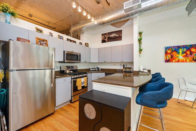 Foto del edificio - 900 N Kingsbury St