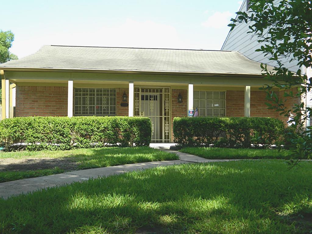 Primary Photo - 11918 Southlake Dr