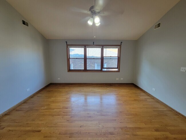 Foto del edificio - 7411 N Claremont Ave