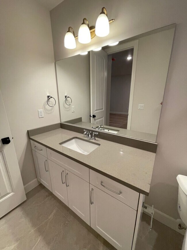 Foto del edificio - Italian Villages | 1-Bedroom, 1-Bath Basem...