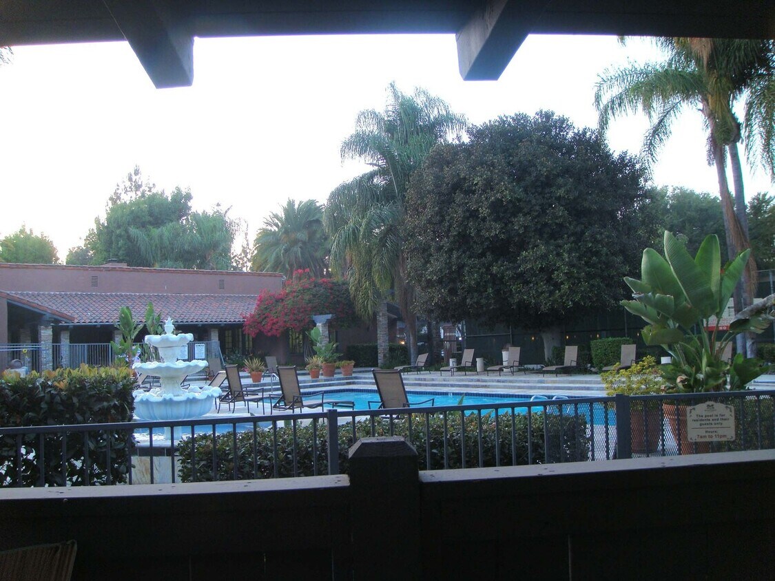 Primary Photo - 1 Bedroom 1 Bath Downstairs Corner Unit wi...