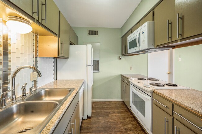 Foto del edificio - Daughtery Place 1 Bedroom Upstairs Condominium