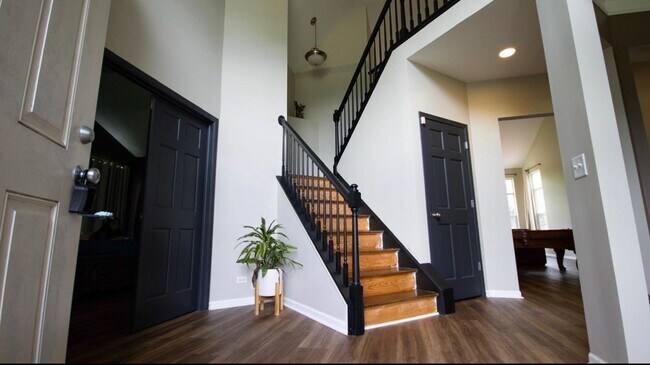Foto del edificio - 531 Primrose Ln