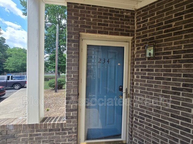 Foto del edificio - 234 Davidson St