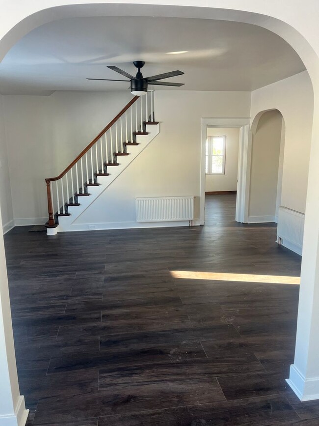 Foto del edificio - 3 bedroom 1 bath