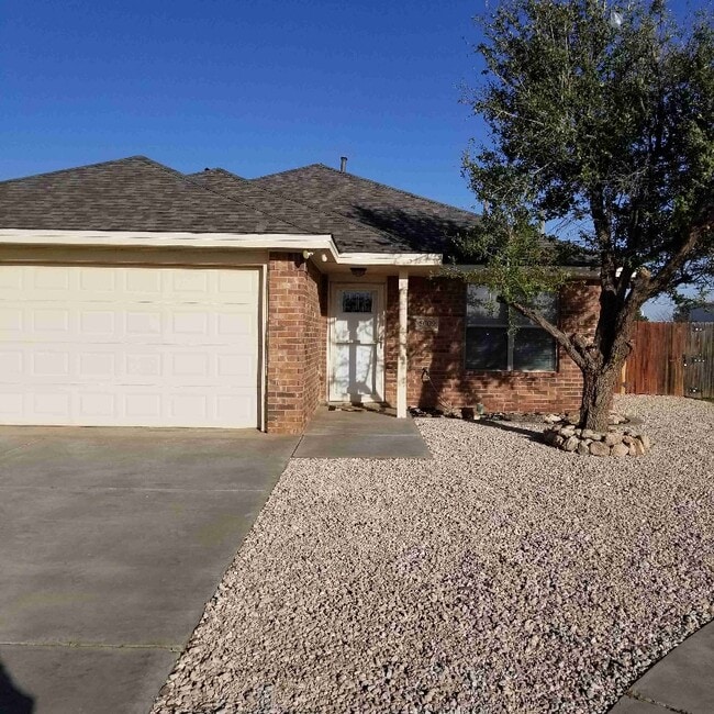 Building Photo - 5009 Blue Haven Dr