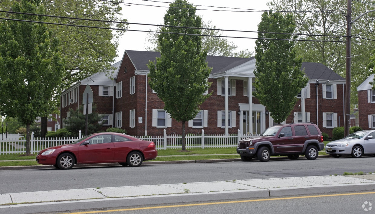 1076 Stuyvesant Ave, Irvington, NJ 07111 Apartments in Irvington, NJ