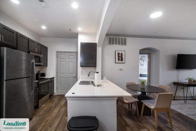 Building Photo - 3031 Eden Ave