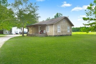 Building Photo - 2407 County Rd 2235