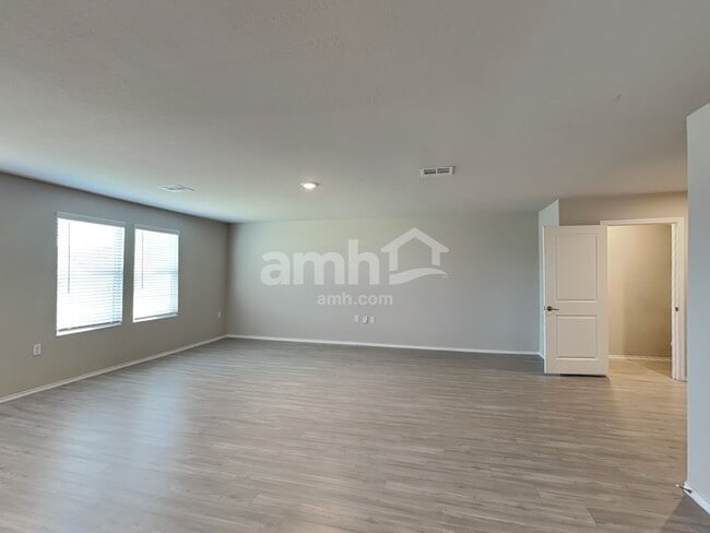 Foto del edificio - 7330 Rosada Way