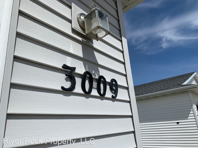 Building Photo - 3 br, 2 bath House - 3009 Dakota Park Circ...
