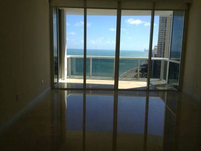 Primary Photo - 18101 Collins Ave