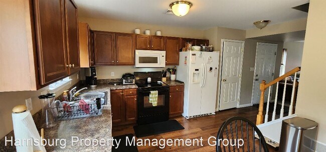 Building Photo - 3 br, 2.5 bath House - 2070 Market St Ext