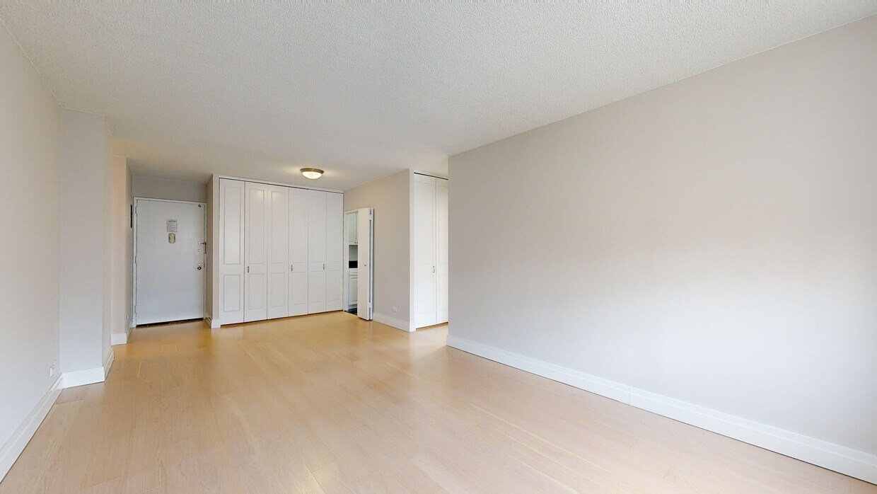 Photo - Windsor Court Apartments
