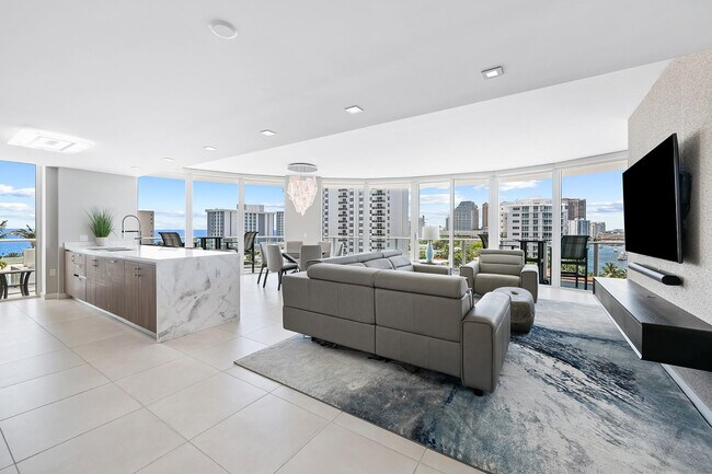 Foto del edificio - 401 N Birch Rd