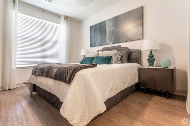 Bedroom - Stone Loch Apartments