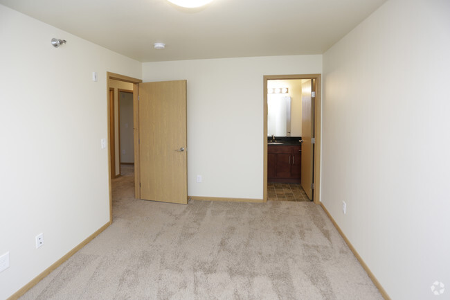 Interior Photo - West Lake III Apartments