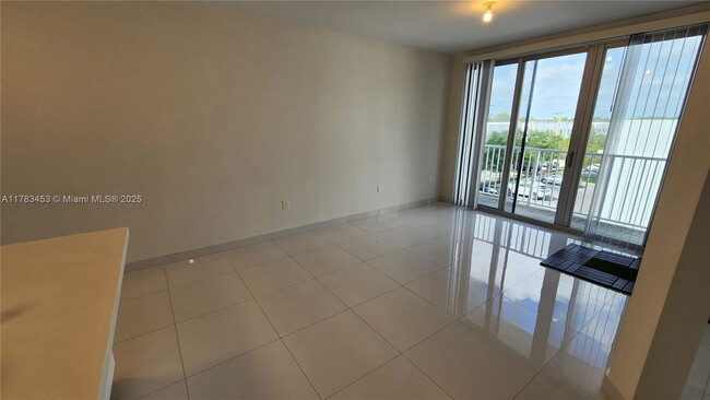 Foto del edificio - 2651 NE 212th Terrace