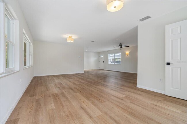 Foto del edificio - 8916 Memorial Hwy